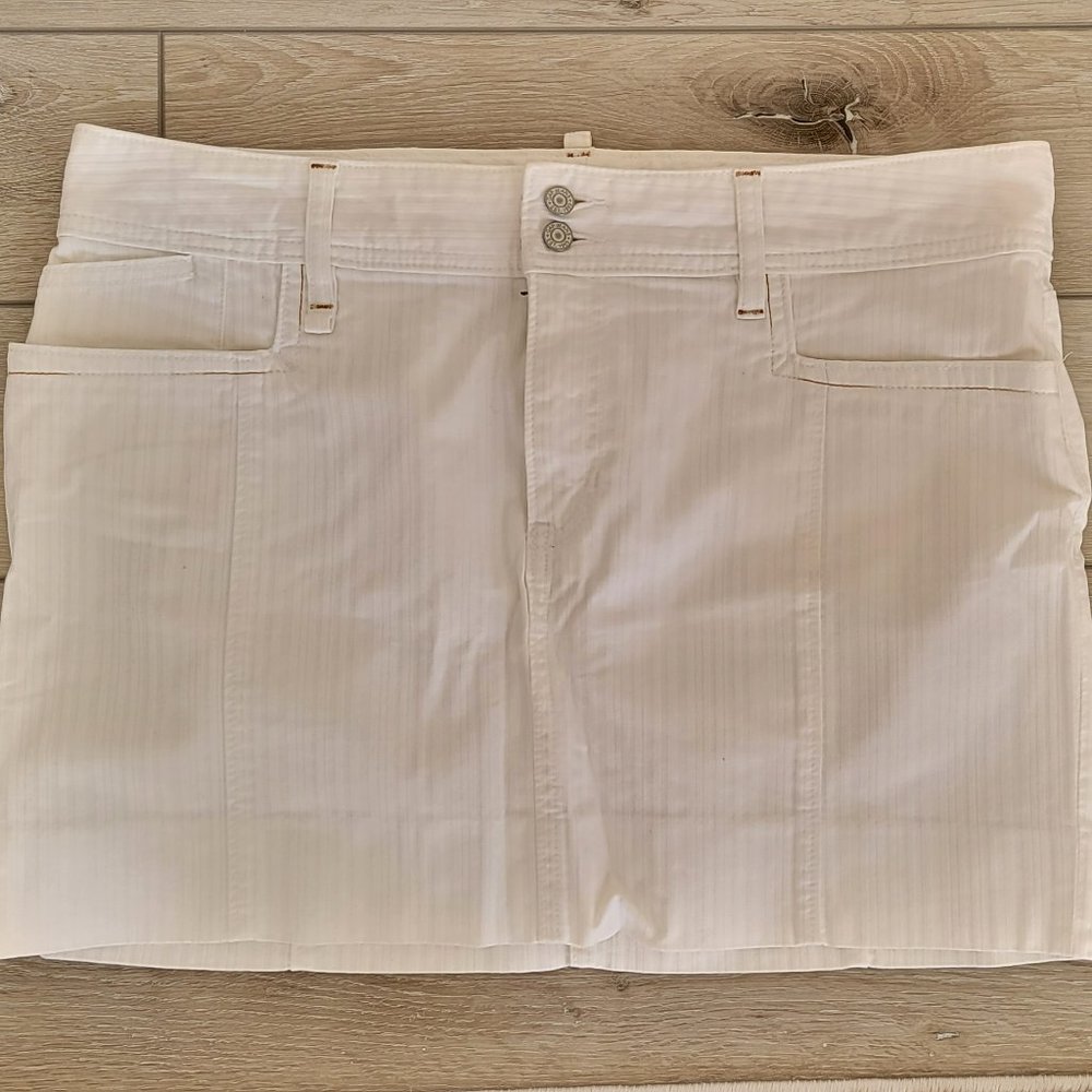 GAP Women's White Textured Skirt White 2 Pockets Size 12
